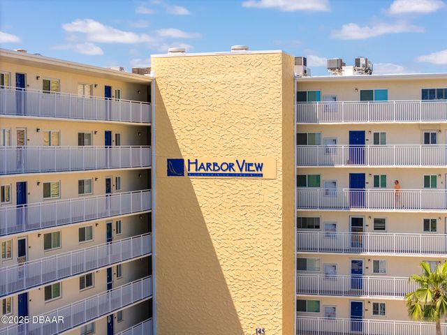 145 N Halifax Ave Apt 105, Daytona Beach, FL 32118