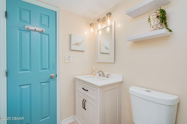 145 N Halifax Ave Apt 105, Daytona Beach, FL 32118