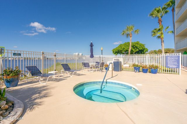 145 N Halifax Ave Apt 105, Daytona Beach, FL 32118