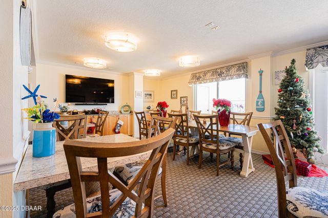 145 N Halifax Ave Apt 105, Daytona Beach, FL 32118