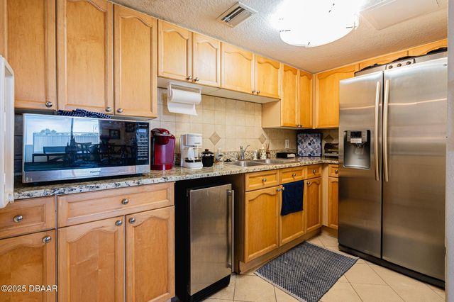 145 N Halifax Ave Apt 105, Daytona Beach, FL 32118