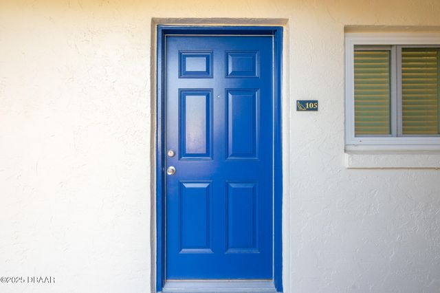 145 N Halifax Ave Apt 105, Daytona Beach, FL 32118