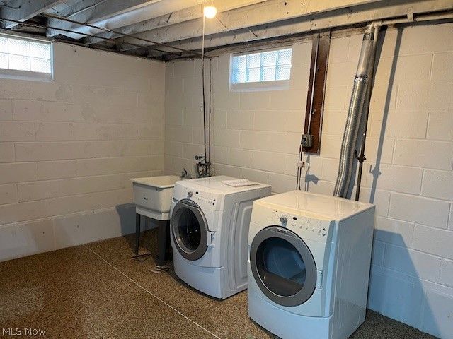 313 Schneider Street, North Canton, OH 44720
