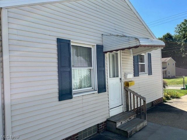 313 Schneider Street, North Canton, OH 44720
