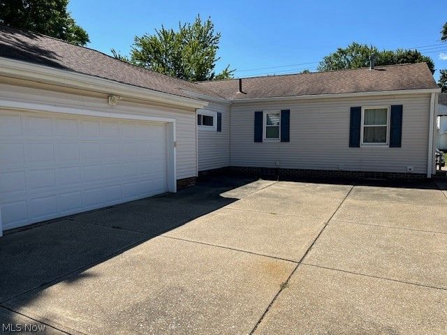 313 Schneider Street, North Canton, OH 44720