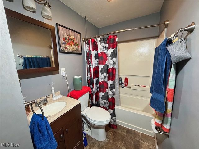 47823 Lincoln Street, Calcutta, OH 43920