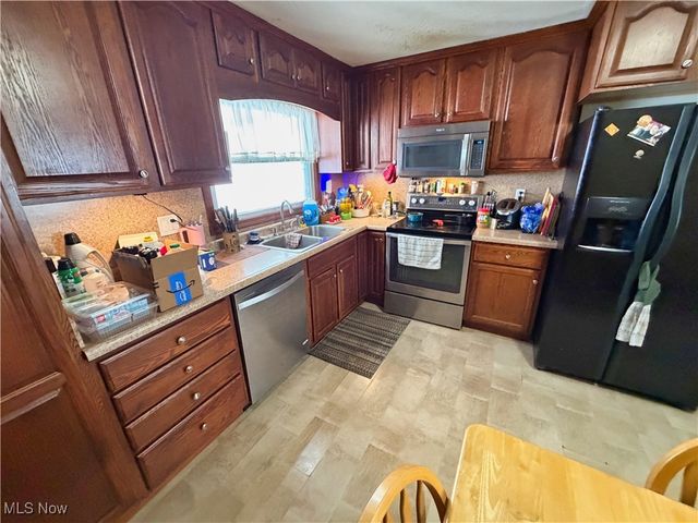 47823 Lincoln Street, Calcutta, OH 43920