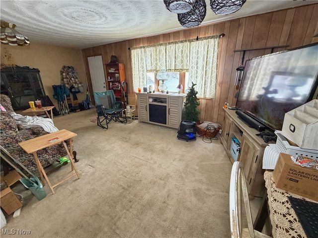 47823 Lincoln Street, Calcutta, OH 43920