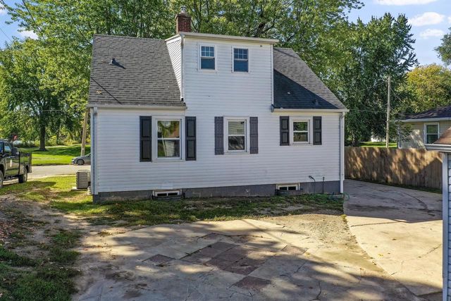 1449 CASS STREET, Green Bay, WI 54301