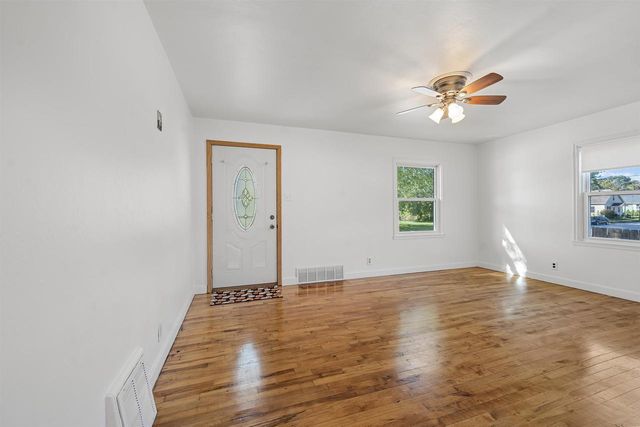 1449 CASS STREET, Green Bay, WI 54301