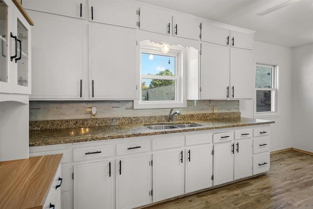 1449 CASS STREET, Green Bay, WI 54301