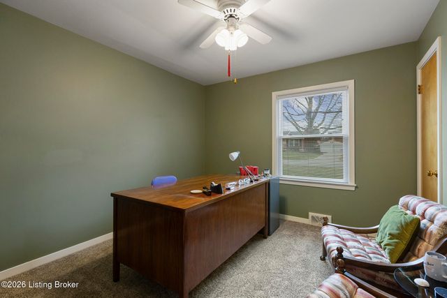 25 Hallsdale Dr, Louisville, KY 40220