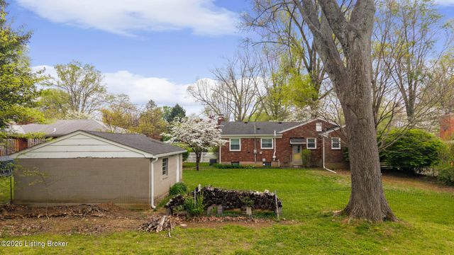 25 Hallsdale Dr, Louisville, KY 40220