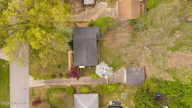 25 Hallsdale Dr, Louisville, KY 40220