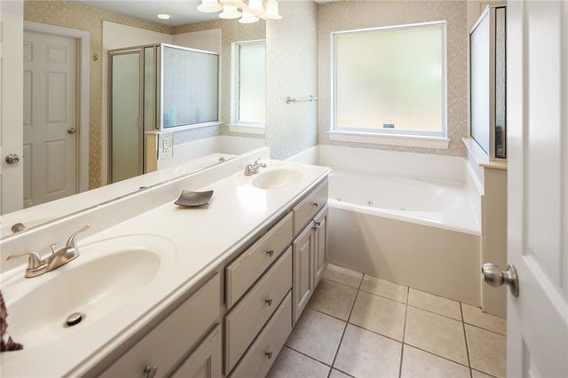 2051 Ravenstone Loop, College Station, TX 77845