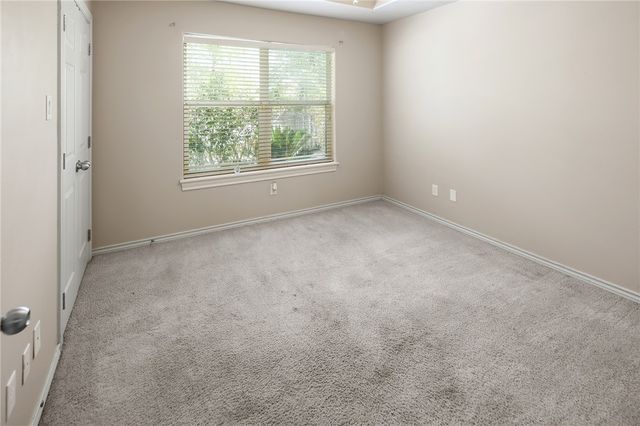 2051 Ravenstone Loop, College Station, TX 77845