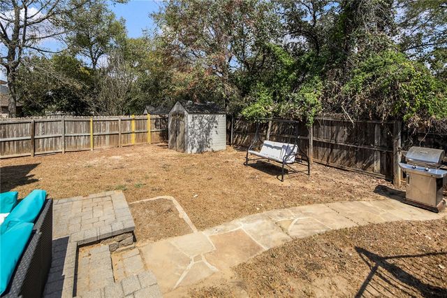 2051 Ravenstone Loop, College Station, TX 77845