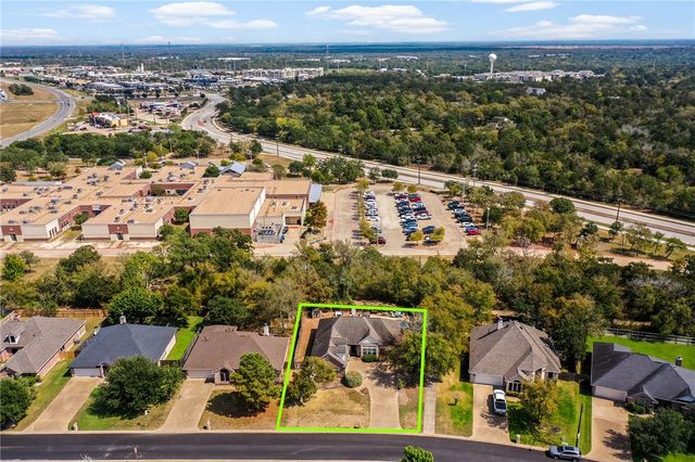 2051 Ravenstone Loop, College Station, TX 77845