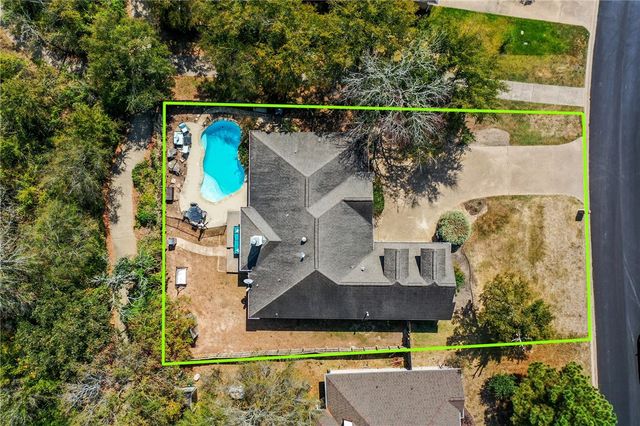 2051 Ravenstone Loop, College Station, TX 77845