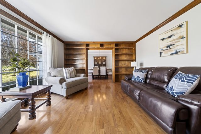 116 Lake Vista Dr, Hendersonville, TN 37075