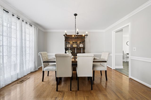 116 Lake Vista Dr, Hendersonville, TN 37075