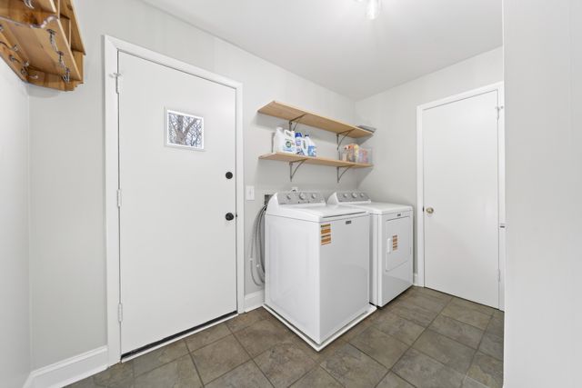 116 Lake Vista Dr, Hendersonville, TN 37075