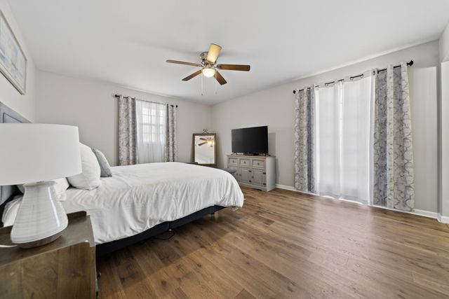 116 Lake Vista Dr, Hendersonville, TN 37075