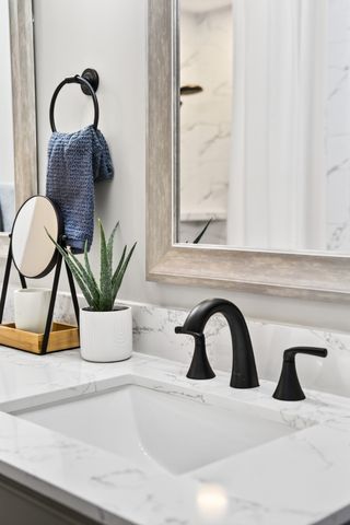 116 Lake Vista Dr, Hendersonville, TN 37075