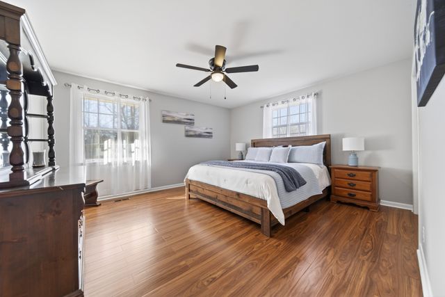 116 Lake Vista Dr, Hendersonville, TN 37075