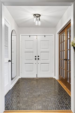 116 Lake Vista Dr, Hendersonville, TN 37075