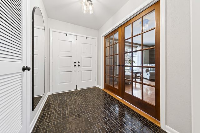 116 Lake Vista Dr, Hendersonville, TN 37075