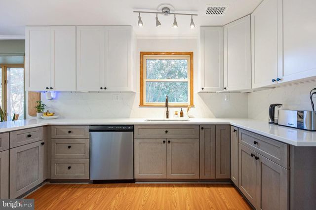 5915 RIVER RD, Bryans Road, MD 20616