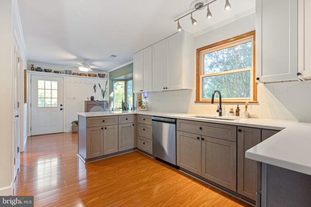 5915 RIVER RD, Bryans Road, MD 20616