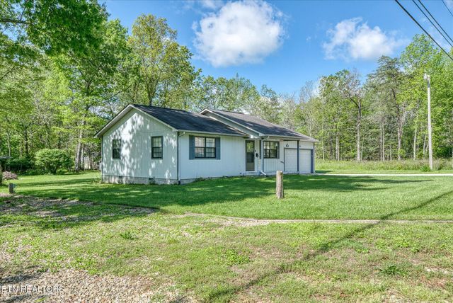 5008 Pawnee Rd, Crossville, TN 38572