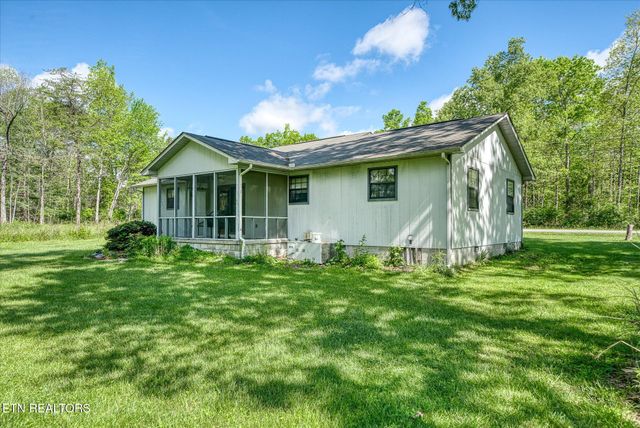 5008 Pawnee Rd, Crossville, TN 38572