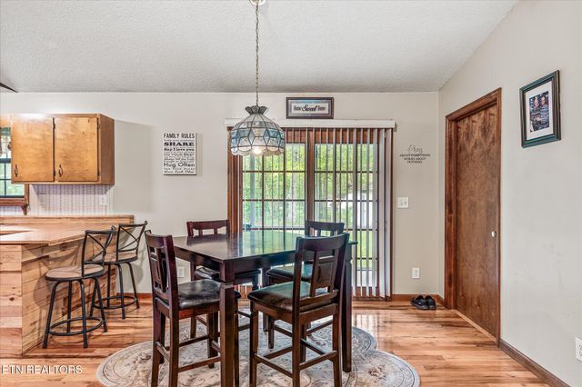 5008 Pawnee Rd, Crossville, TN 38572