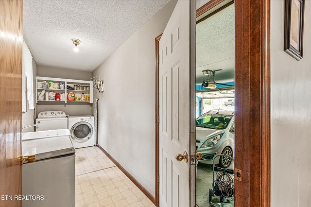 5008 Pawnee Rd, Crossville, TN 38572