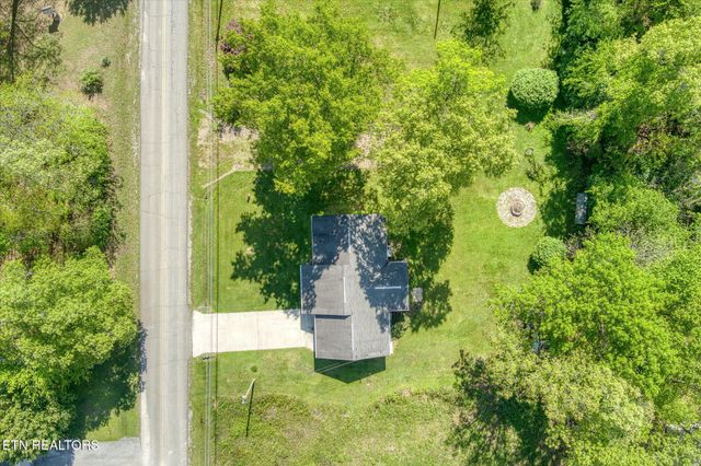 5008 Pawnee Rd, Crossville, TN 38572