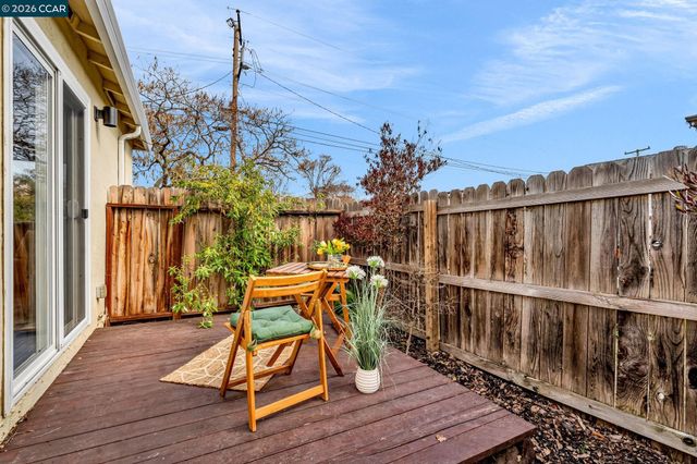 5092 Black Oak Rd, Concord, CA 94521