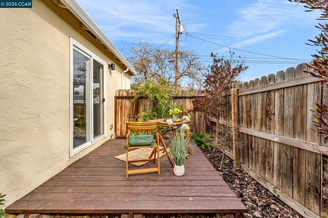 5092 Black Oak Rd, Concord, CA 94521