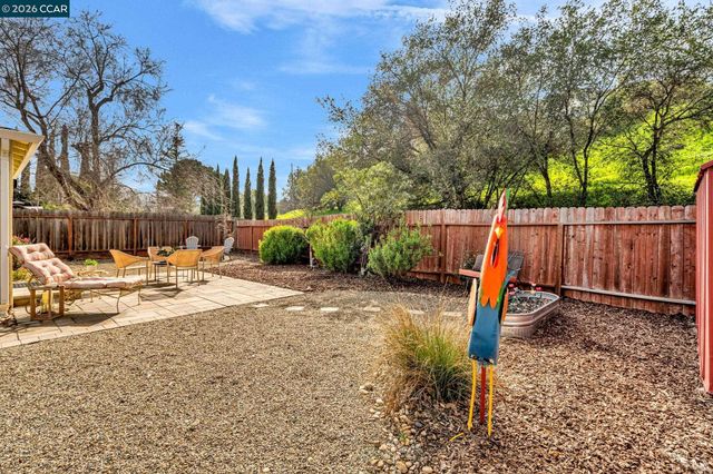 5092 Black Oak Rd, Concord, CA 94521