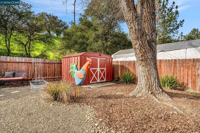 5092 Black Oak Rd, Concord, CA 94521