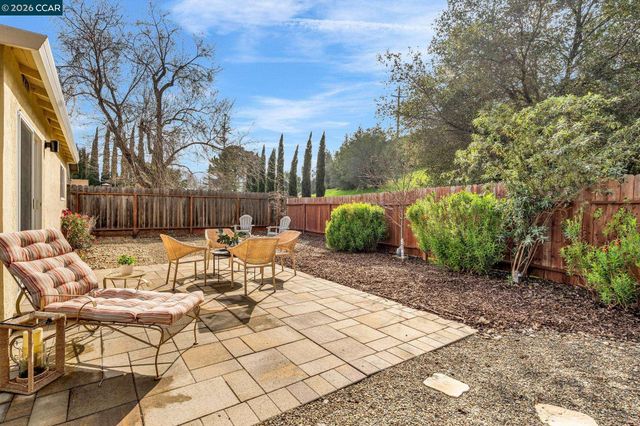 5092 Black Oak Rd, Concord, CA 94521