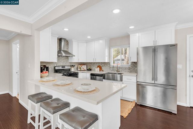 5092 Black Oak Rd, Concord, CA 94521