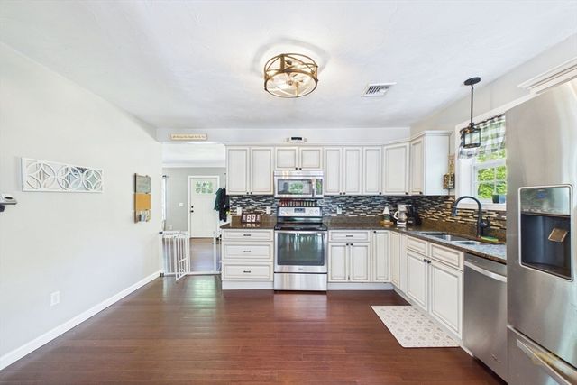 268 Meadow Street, Carver, MA 02330