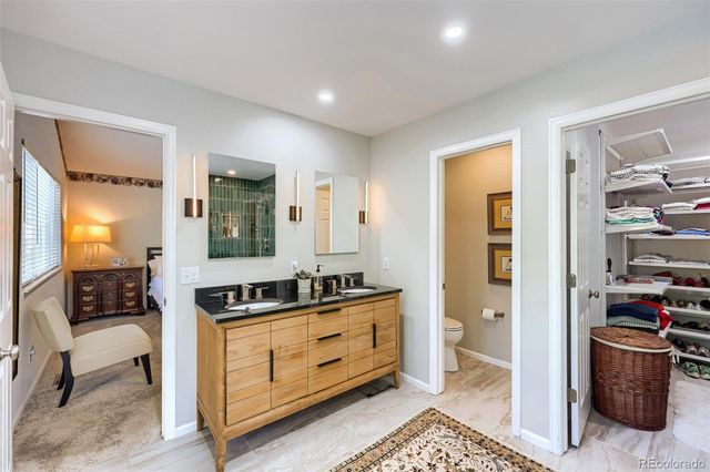 9435 High Cliffe Street, Littleton, CO 80129
