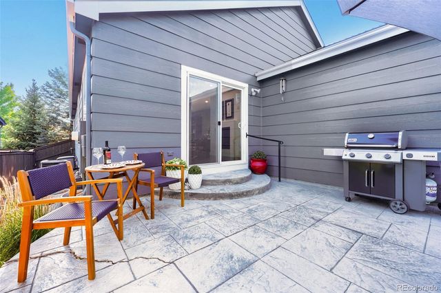 9435 High Cliffe Street, Littleton, CO 80129