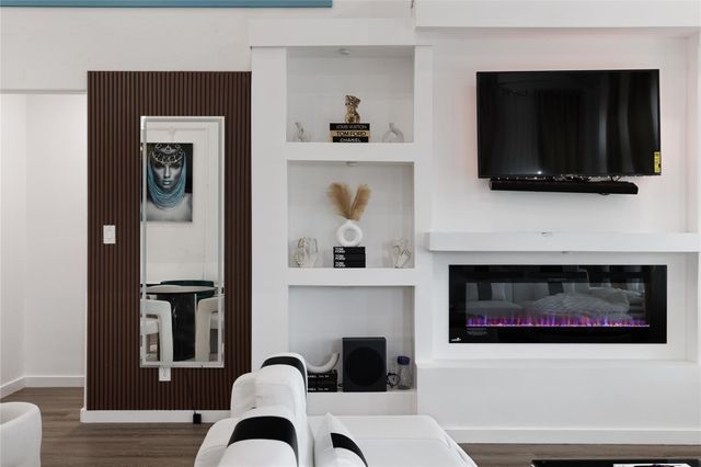 221 Rio Grande Drive, Waxahachie, TX 75165