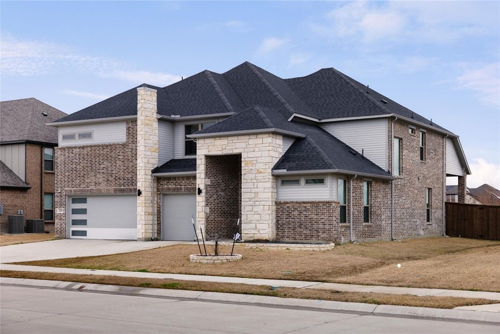 221 Rio Grande Drive, Waxahachie, TX 75165