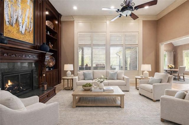 10816 W 140th Street, Overland Park, KS 66221